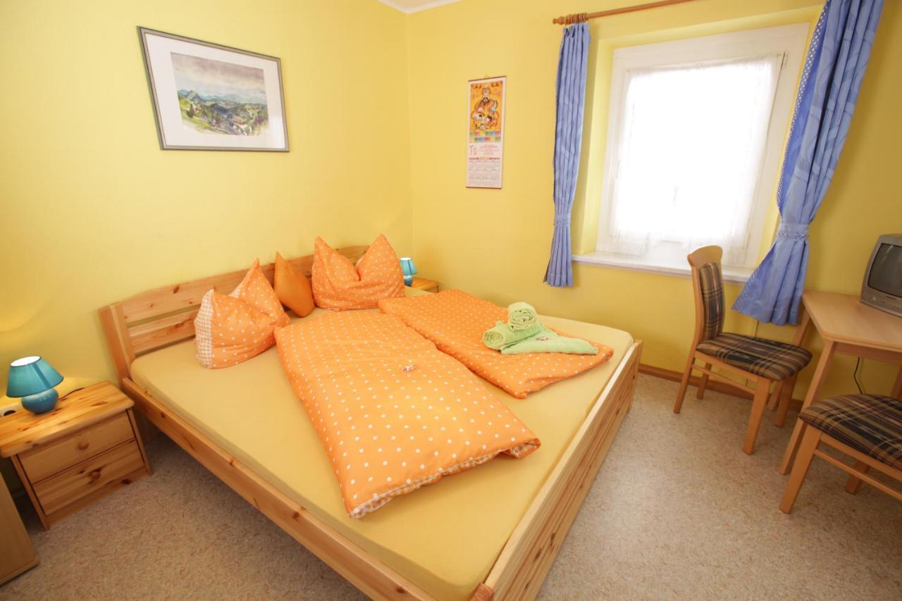 Gaestehaus Alpina Berchtesgaden Szoba fotó